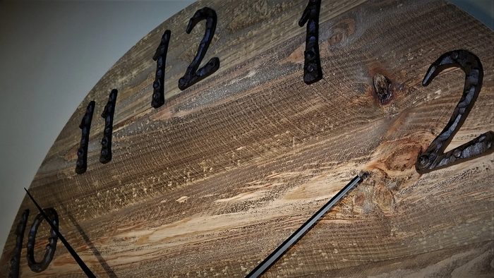 Large Pallet Wood Clock